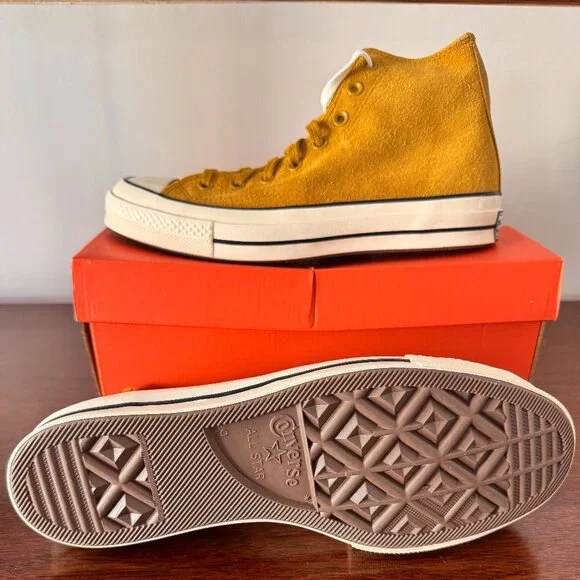 Converse Mustard Suede High Tops Size 9 New In Box - Picture 2 of 8